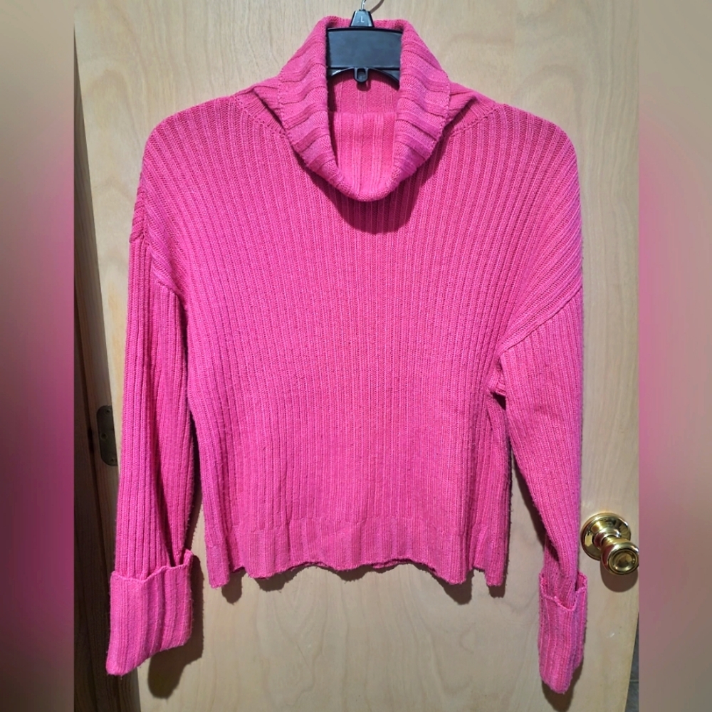 Nine West hot pink turtleneck sweater, size M